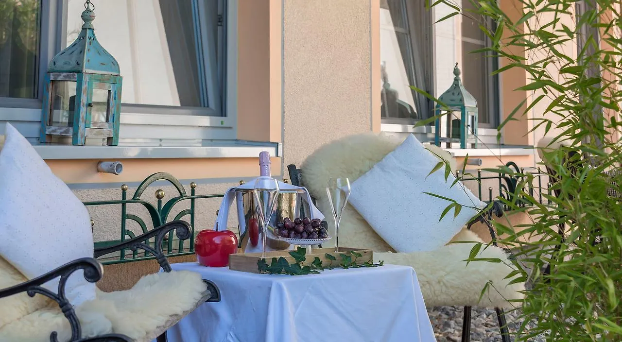 Hotel Mutz Inning am Ammersee 0*,